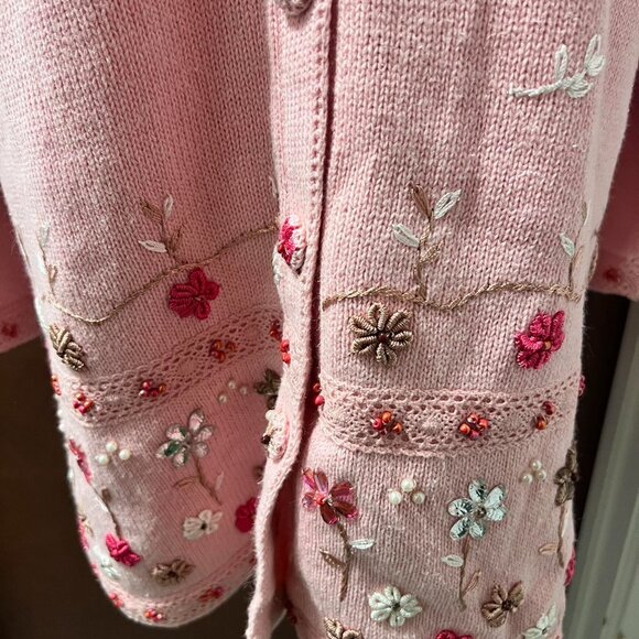 VINTAGE 1990’s Embellished & Embroidered Storybook Knits Sweater - Picture 2 of 6